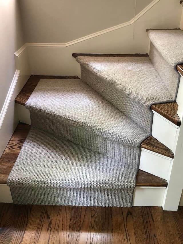 Home - Stair Runner - finished Carpet flooring